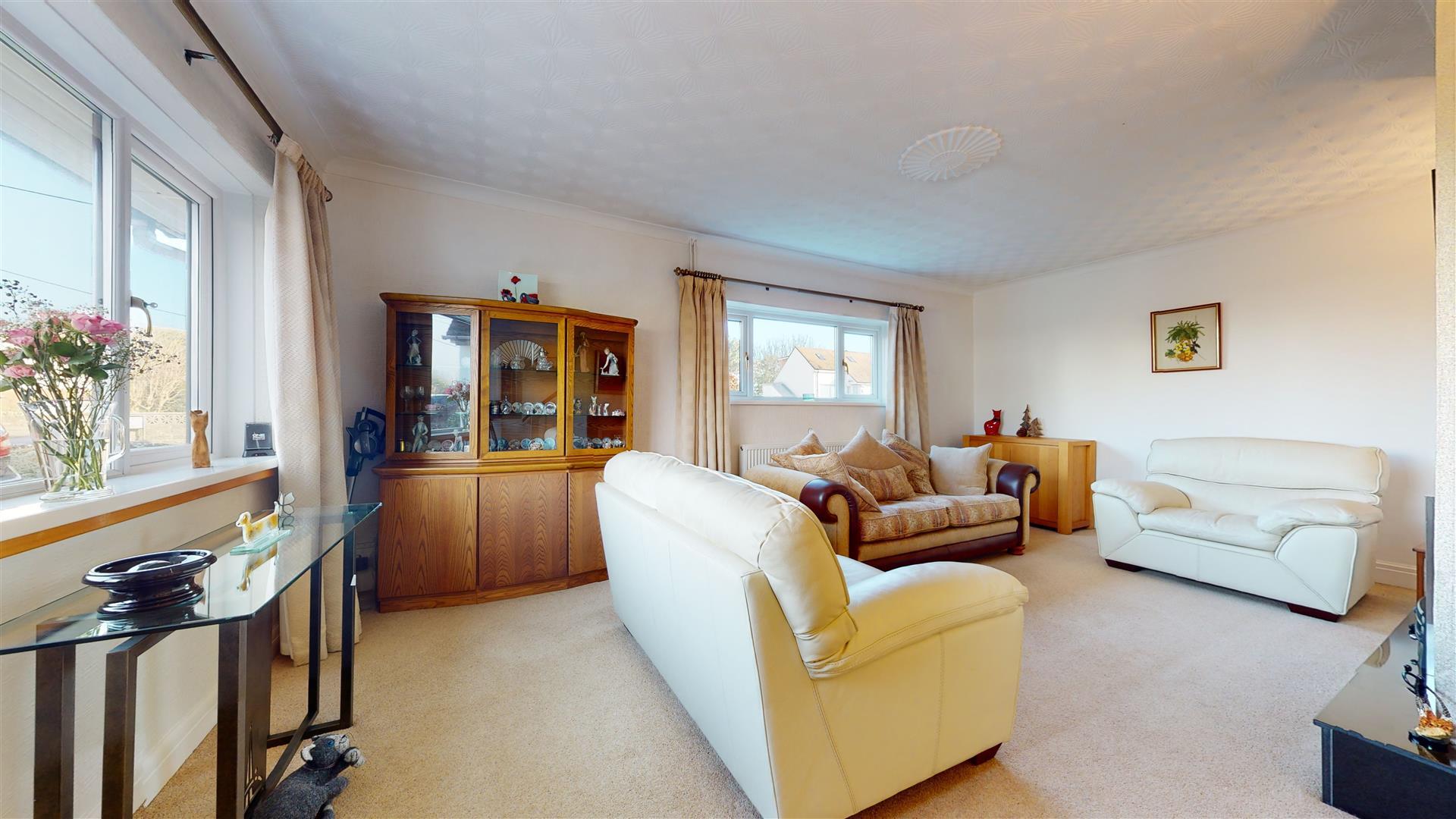 SOUTH ROAD, SULLY, PENARTH Jeffrey Ross Estate Agents